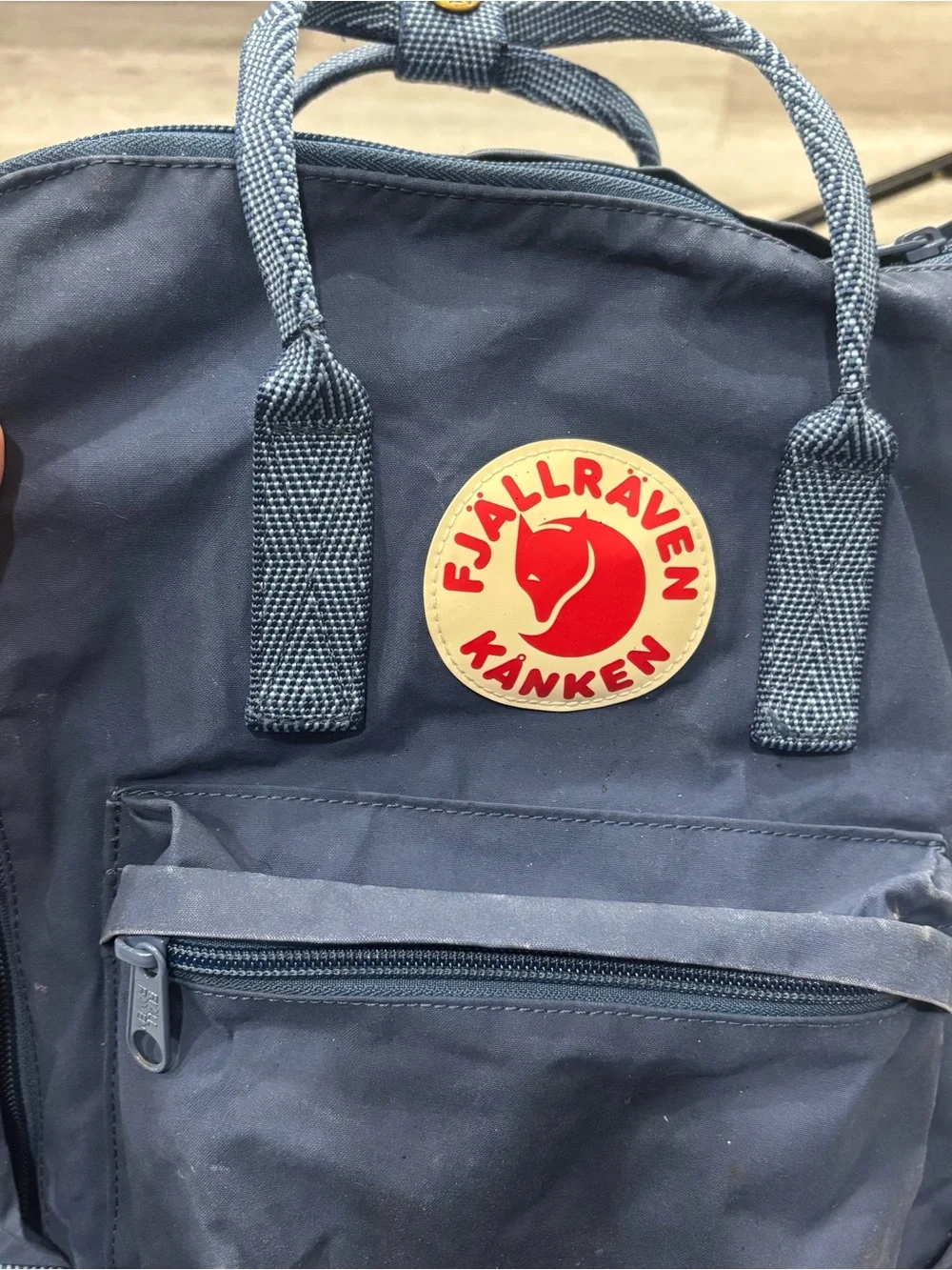 Fjallraven Kånken Backpack in Navy with Red Logo small hiking outdoor